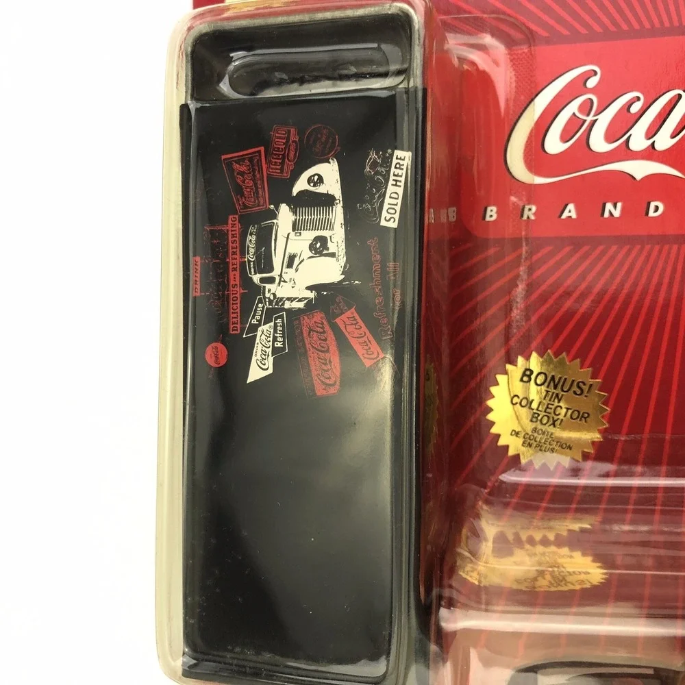 Johnny Lightning Coca-Cola 67 1967 Corvette 427 Roadster +Tin Coke Box Diecast‎